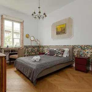 On The Square By Renters Apartament